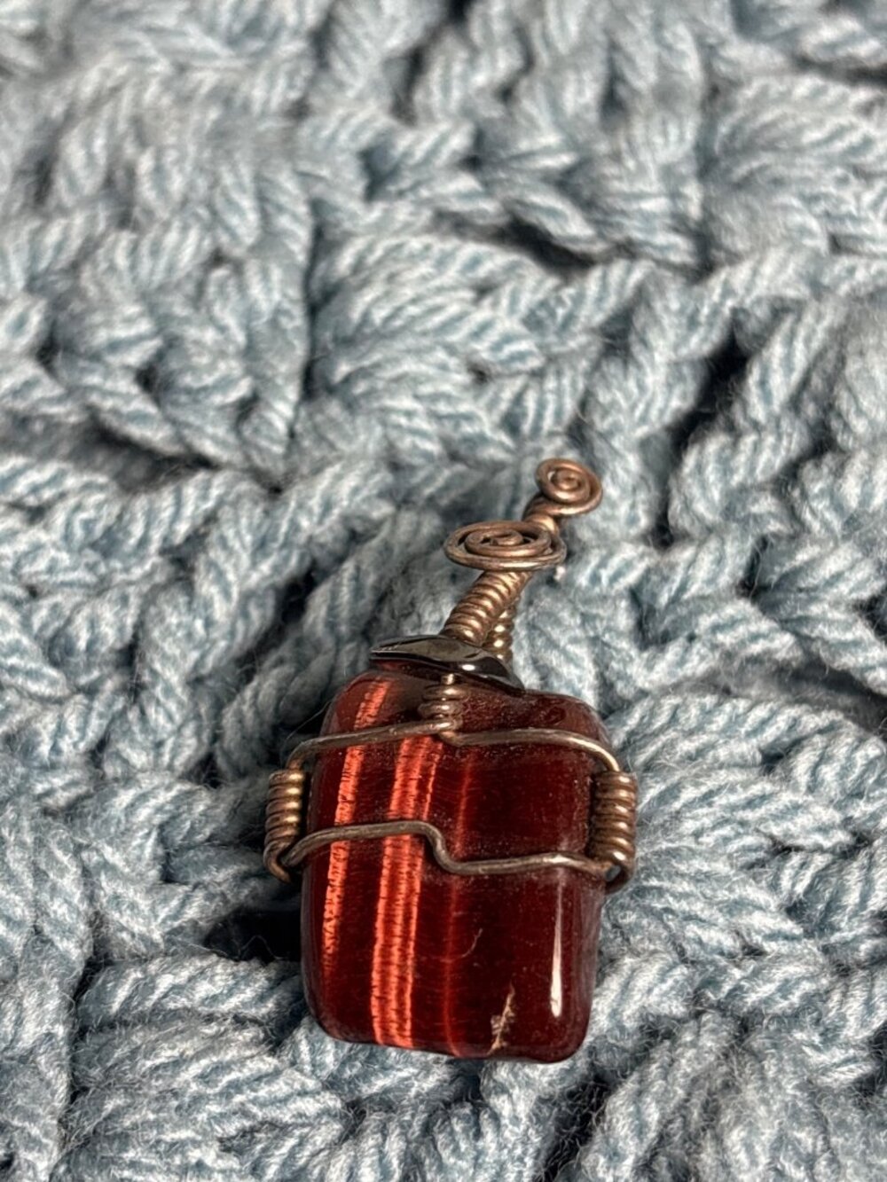 Artisan Silvertone Wire Dragon's Eye Red Tiger's Eye Stone Pendant 1.5 inches